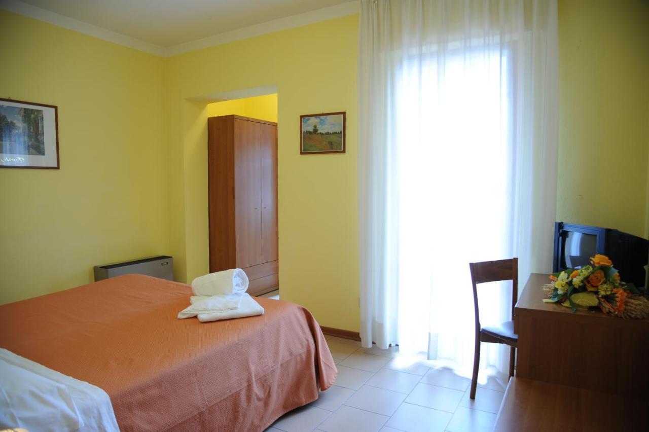 Hotel Tre Castelli Gallicano ห้อง รูปภาพ
